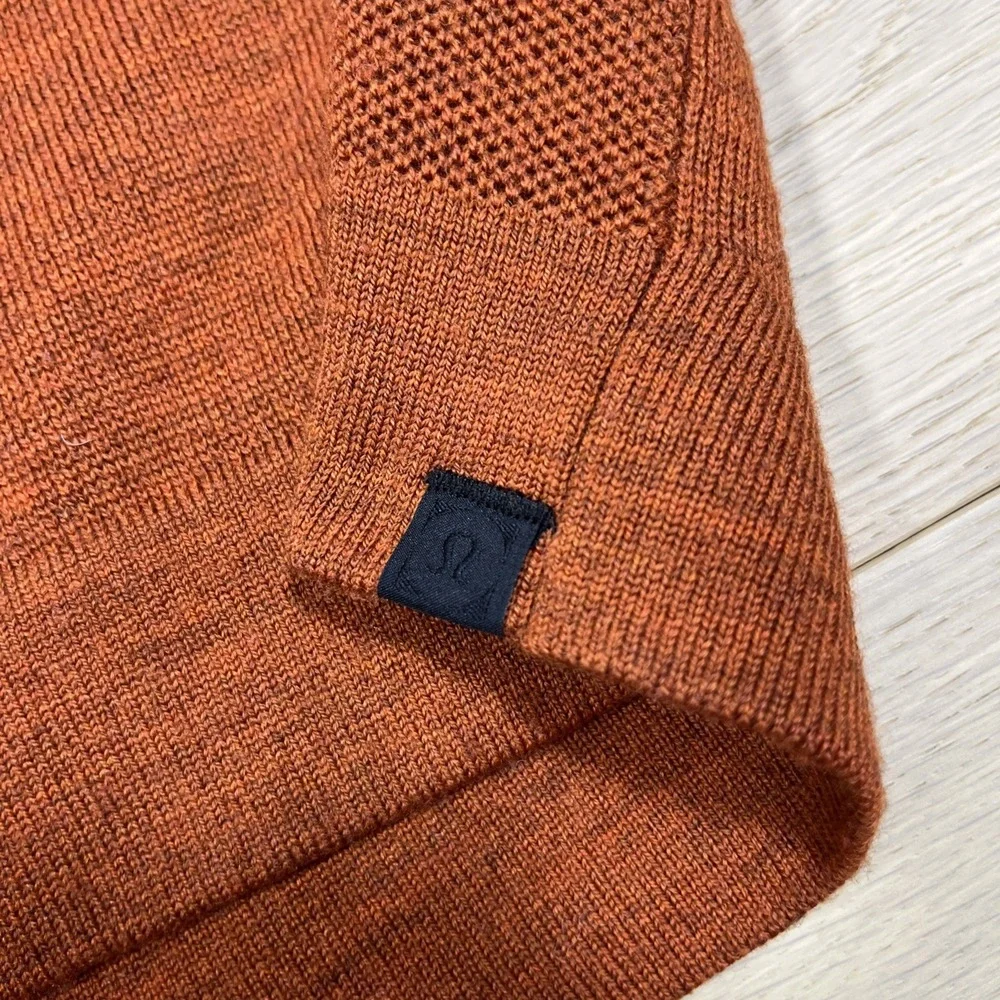 Lululemon M3AXXS Alpine Air Crew Heathered Saffron mens